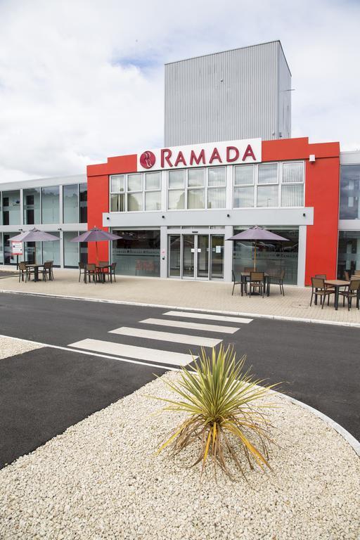 Ramada Milton Keynes Hotel Exterior photo